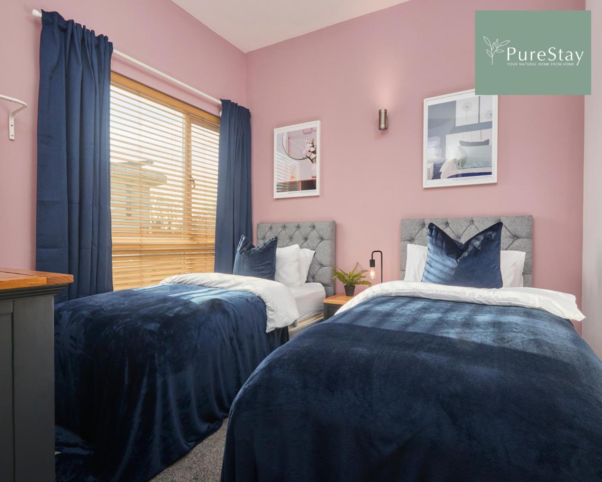 Superb House Manchester Near Etihad With Free Parking Sleeps 8 Екстер'єр фото